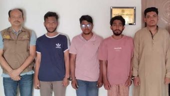 চাকরিজীবীকে অপহরণ, মুক্তিপণ আদায় বৈষম্যবিরোধী পরিচয়ে বাসায় ঢুকে