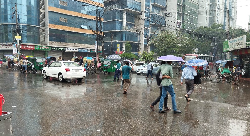 রাজধানীতে স্বস্তির বৃষ্টি