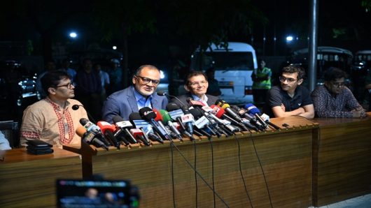 বাংলাদেশ ক্ষতিগ্রস্থ হবে না যুক্তরাষ্ট্র শুল্ক বাড়ানোর কারণে : বাণিজ্য উপদেষ্টা