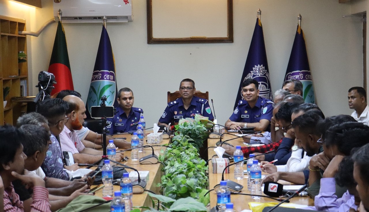 অপরাধও আমাকে জড়ায়নি কখনও অপরাধে জড়িত হইনি