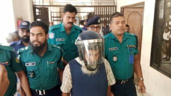 এসেছেন আমার নিরাপত্তা দিতে,নিজেদের নিরাপত্তার ঠিক নেই : পুলিশকে সুব্রত বাইন