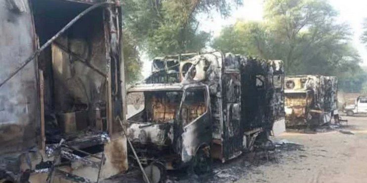 গাড়িতে অতর্কিত হামলা পাকিস্তানে পুলিশের : নিহত ৫