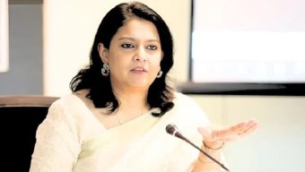 দেশের কথা ভাবতে হবে নিজের স্বার্থের ঊর্ধ্বে : তথ্য উপদেষ্টা