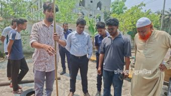 অর্ধলক্ষ টাকা জরিমানা চাঁদপুরে বেশি দামে তেল বিক্রির অপরাধে