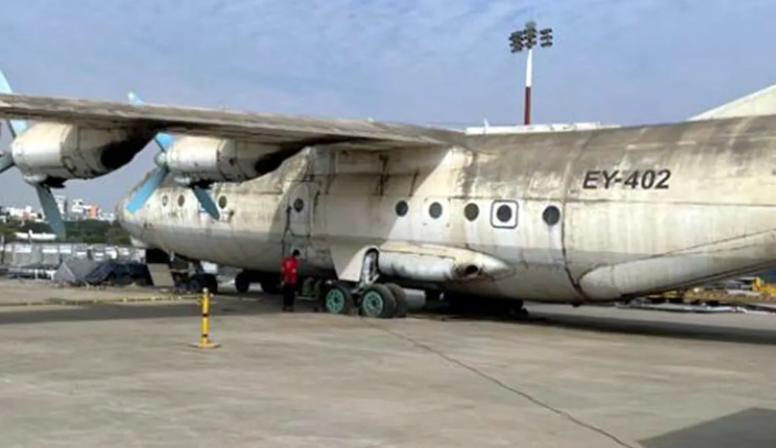 ভাঙারি হিসেবে বিক্রির উদ্যোগ শাহজালালে পরিত্যক্ত বিমান